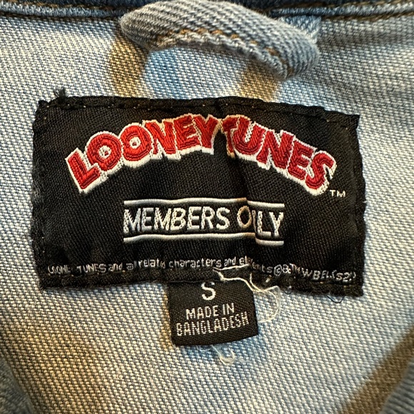 Members Only Women's Looney Tunes Bugs Bunny Denim Jacket Size Small - Picture 5 of 11